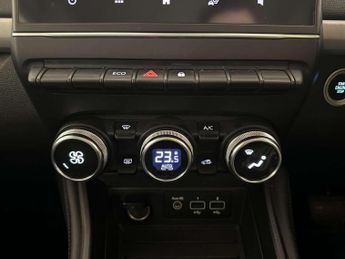 Renault Zoe R110 EV50 52kWh Iconic Hatchback 5dr Electric Auto (Rapid Charge