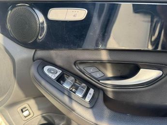 MERCEDES-BENZ C-CLASS 2.1 C220d SE Executive Edition Estate 5dr Diesel G-Tronic+ Euro 