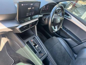 SEAT LEON 1.4 eHybrid 12.8kWh FR Sport Estate 5dr Petrol Plug-in Hybrid DS