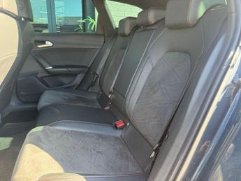 SEAT LEON 1.4 eHybrid 12.8kWh FR Sport Estate 5dr Petrol Plug-in Hybrid DS