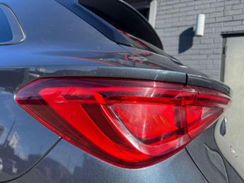 SEAT LEON 1.4 eHybrid 12.8kWh FR Sport Estate 5dr Petrol Plug-in Hybrid DS