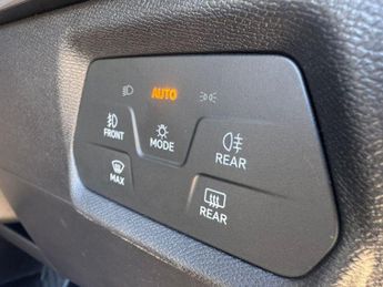 SEAT LEON 1.4 eHybrid 12.8kWh FR Sport Estate 5dr Petrol Plug-in Hybrid DS