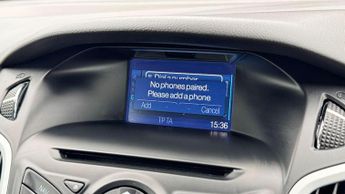 Ford Focus 1.6 Zetec Navigator Euro 5 5dr