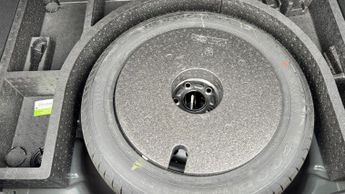 Ford Focus 1.6 Zetec Navigator Euro 5 5dr