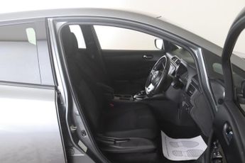 Nissan Leaf 39kWh N-Connecta Auto 5dr