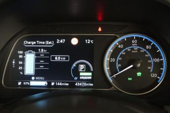 Nissan Leaf 39kWh N-Connecta Auto 5dr