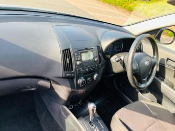 Hyundai i30 1.6 CRDi Comfort Auto Euro 4 5dr