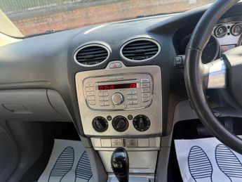 Ford Focus 1.6 Zetec 5dr