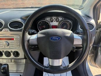 Ford Focus 1.6 Zetec 5dr