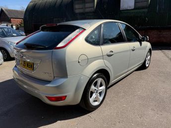Ford Focus 1.6 Zetec 5dr