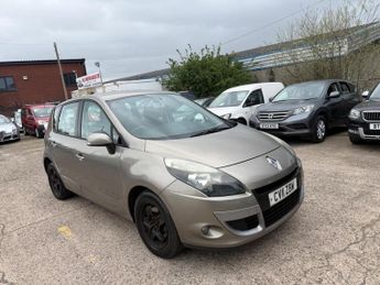 Renault Scenic 1.5 dCi Expression Euro 5 5dr