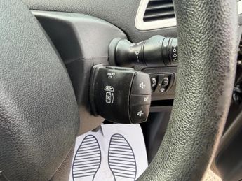 Renault Scenic 1.5 dCi Expression Euro 5 5dr