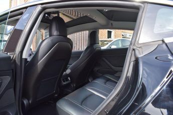 Tesla Model 3 (Dual Motor) Performance Auto 4WDE 4dr (Performance Upgrade)