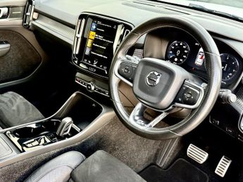 Volvo XC40 2.0 D4 R-Design Auto AWD Euro 6 (s/s) 5dr