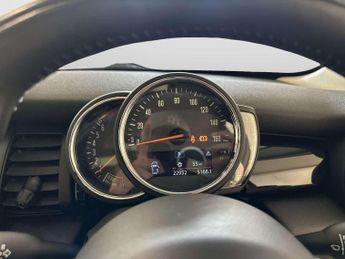 MINI Hatch 1.5 Cooper Classic Hatchback 5dr Petrol Steptronic Euro 6 (s/s) 