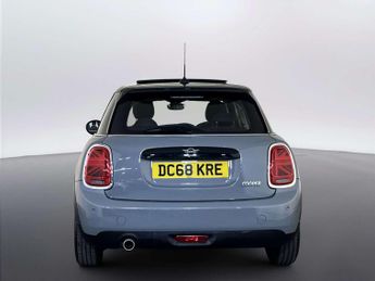 MINI Hatch 1.5 Cooper Classic Hatchback 5dr Petrol Steptronic Euro 6 (s/s) 