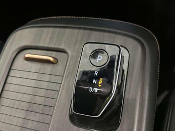 Nissan ARIYA 63kWh Advance SUV 5dr Electric Auto 7.4kW Charger (217 ps)