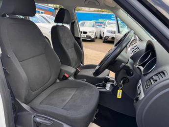 Skoda Yeti 2.0 TDI Black Edition SUV 5dr Diesel DSG 4WD Euro 5 (140 ps)