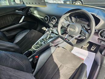 Audi TT 1.8 TFSI S line S Tronic Euro 6 (s/s) 3dr
