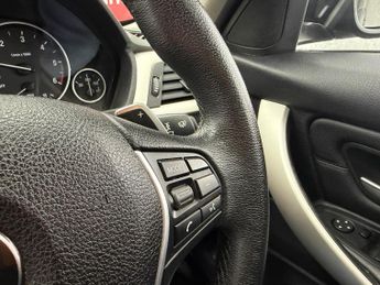 BMW 3 Series 2.0 320d ED EfficientDynamics Business Auto Euro 5 (s/s) 4dr