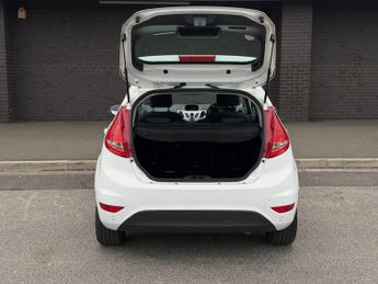 Ford Fiesta 1.4 Zetec 5dr