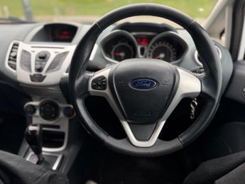 Ford Fiesta 1.4 Zetec 5dr