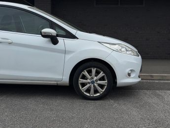 Ford Fiesta 1.4 Zetec 5dr