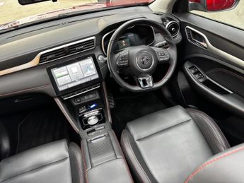 MG MG ZS 51.1kWh Trophy Auto 5dr