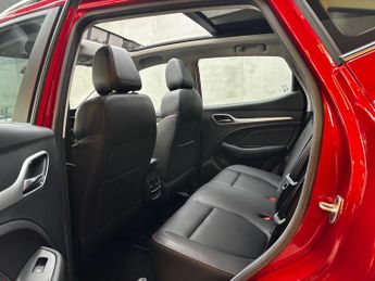 MG MG ZS 51.1kWh Trophy Auto 5dr