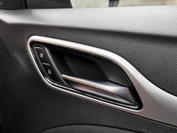 MG MG ZS 51.1kWh Trophy Auto 5dr