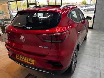 MG MG ZS 51.1kWh Trophy Auto 5dr