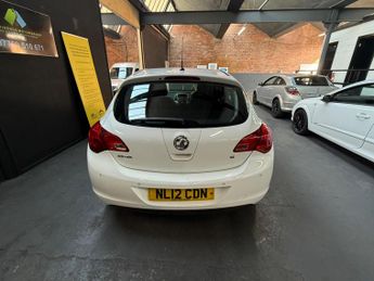 Vauxhall Astra 1.6 16v Exclusiv Euro 5 5dr