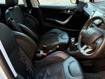 Peugeot 208 1.6 VTi Feline Euro 5 5dr (Nav)