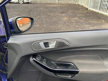Ford Fiesta 1.0T EcoBoost Zetec Euro 6 (s/s) 5dr