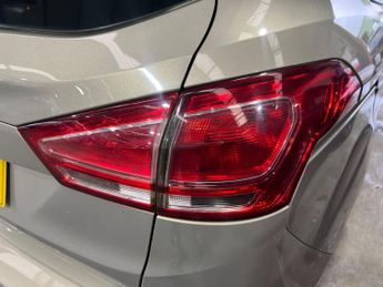 Ford B-Max 1.6 Titanium Powershift Euro 5 5dr