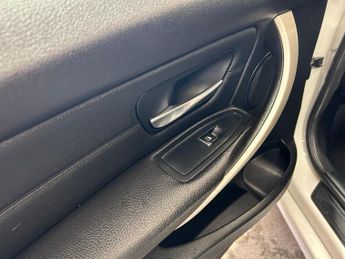 BMW 3 Series 2.0 320d ED Plus Auto Euro 6 (s/s) 4dr