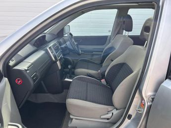 Nissan X-Trail 2.0i Sport 5dr