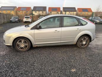 Ford Focus 1.6 Ghia 5dr