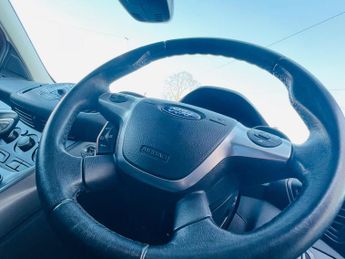 Ford Kuga 2.0 TDCi EcoBlue Zetec Powershift AWD Euro 6 (s/s) 5dr