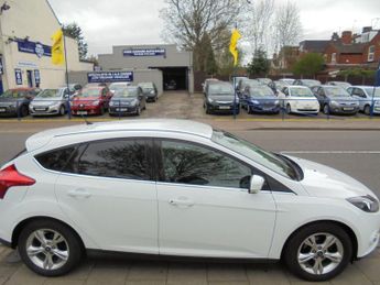 Ford Focus 1.6 Zetec Powershift Euro 5 5dr