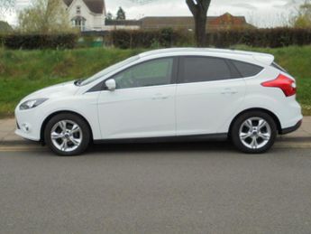 Ford Focus 1.6 Zetec Powershift Euro 5 5dr
