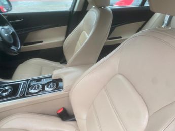 Jaguar XE 2.0d Prestige Auto Euro 6 (s/s) 4dr