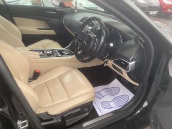 Jaguar XE 2.0d Prestige Auto Euro 6 (s/s) 4dr