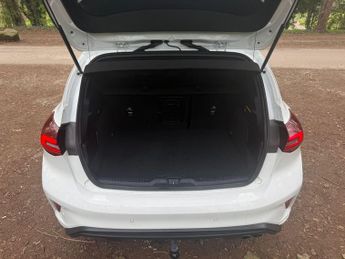 Ford Focus 1.5 EcoBlue ST-Line Vignale Auto Euro 6 (s/s) 5dr