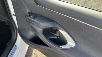 Toyota Yaris 1.5 VVT-h Icon E-CVT Euro 6 (s/s) 5dr