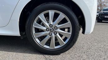 Toyota Yaris 1.5 VVT-h Icon E-CVT Euro 6 (s/s) 5dr