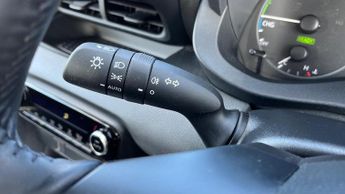 Toyota Yaris 1.5 VVT-h Icon E-CVT Euro 6 (s/s) 5dr