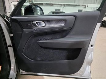 Volvo XC40 2.0 T5 First Edition Auto AWD Euro 6 (s/s) 5dr