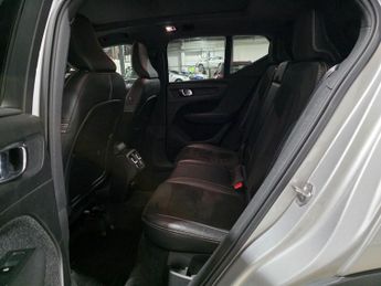 Volvo XC40 2.0 T5 First Edition Auto AWD Euro 6 (s/s) 5dr