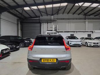 Volvo XC40 2.0 T5 First Edition Auto AWD Euro 6 (s/s) 5dr